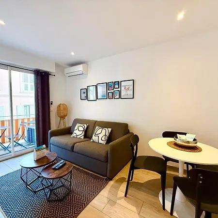 C001-beau Neuf Situe Au Centre Apartmán *