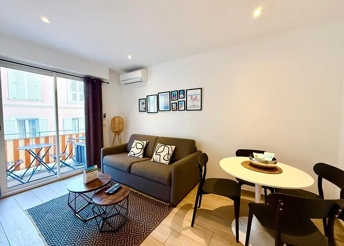 C001-beau Neuf Situe Au Centre Apartmán *