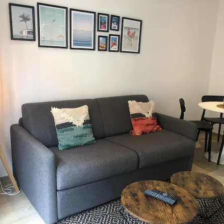 C001-beau Neuf Situe Au Centre *